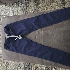 Mao size medium skinny pants